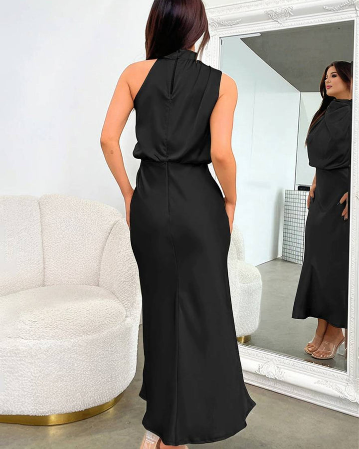 Lena Langes Abendkleid Neckholder Satin