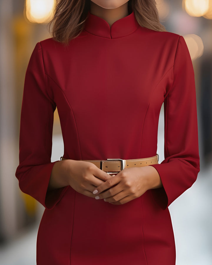Lena Weißes Mandarinkragen Kleid Gürtel