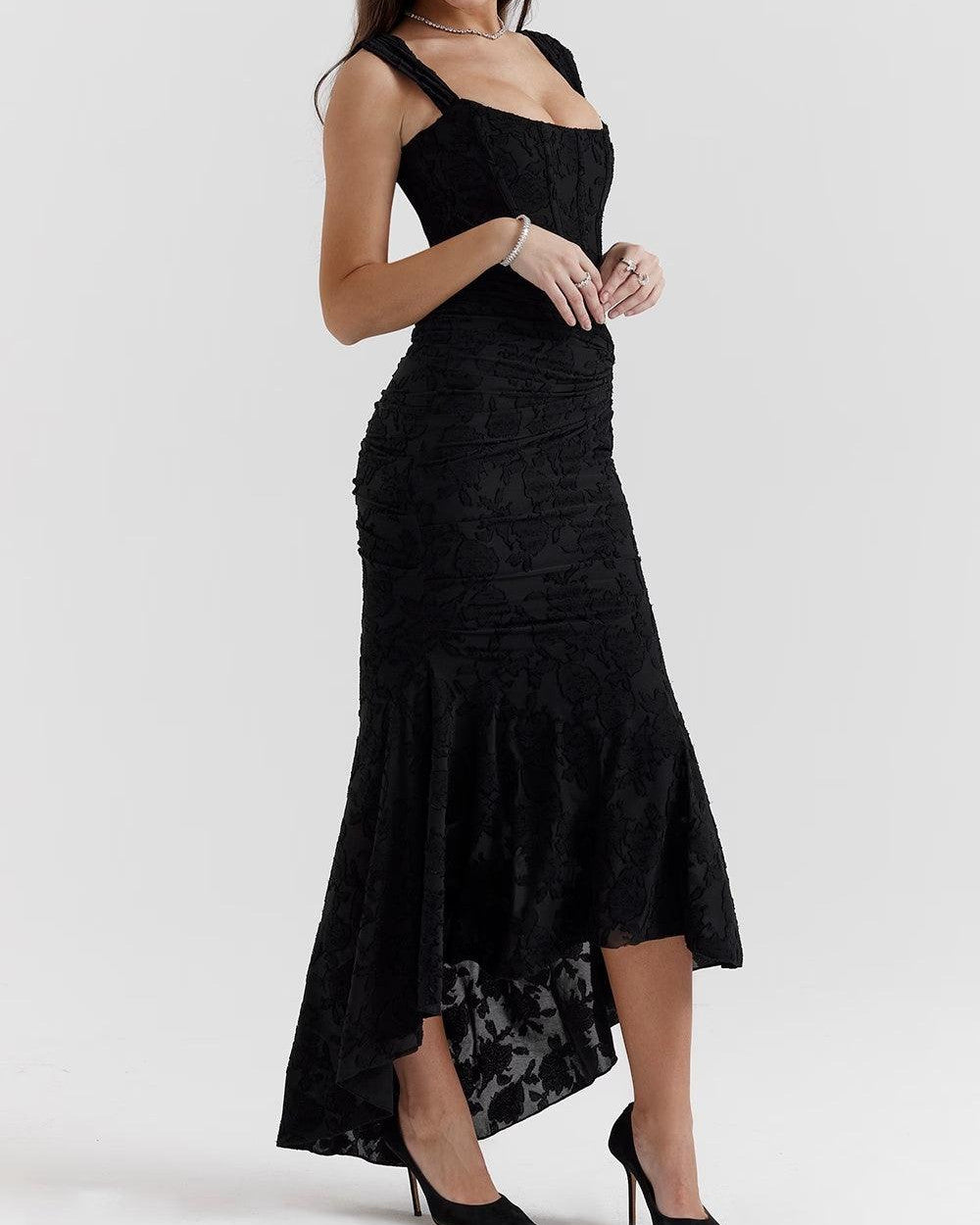Lena Blumiges Maxikleid