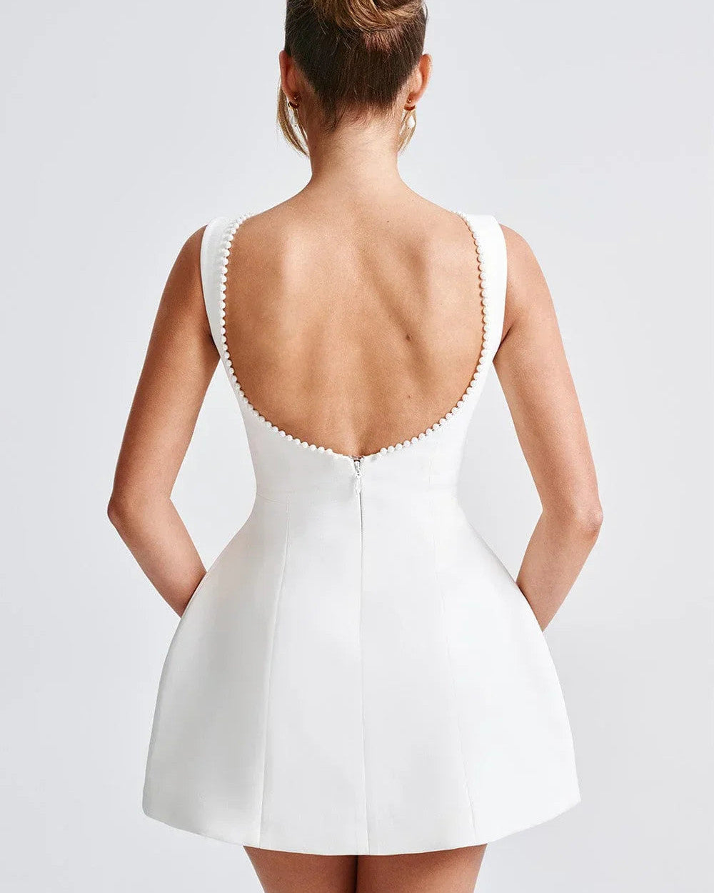 Lena Kurzes Kleid Schleife Rücken