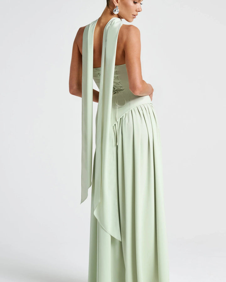 Alina Langes Korsett Abendkleid Schlitz