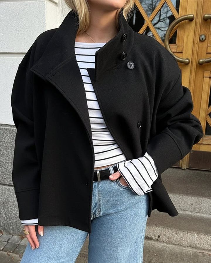 Nina Kurzer Mantel Stehkragen Knöpfe
