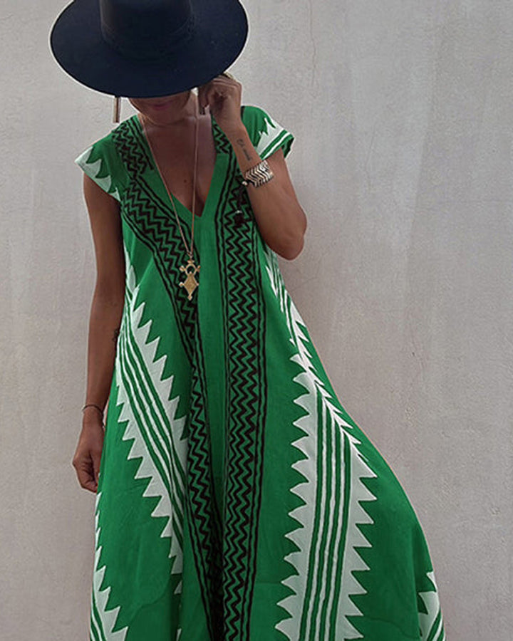 Lena Langes Strandkleid mit Ethno-Muster