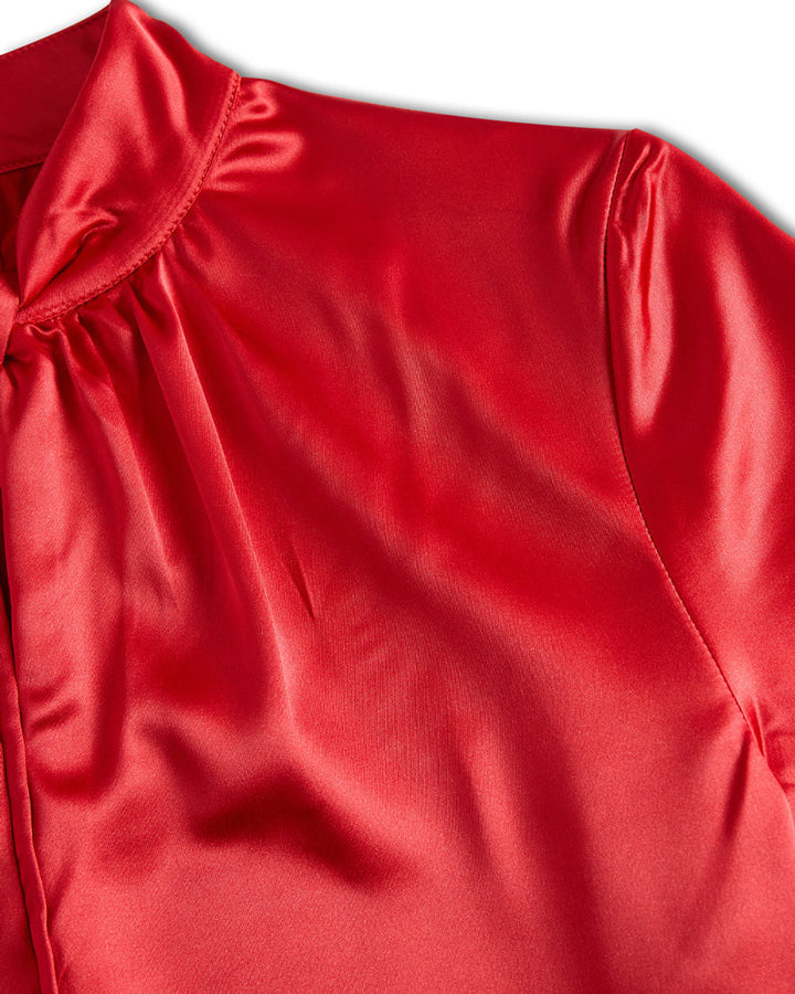 Lena Weiße Satin-Bluse Schlüsselloch
