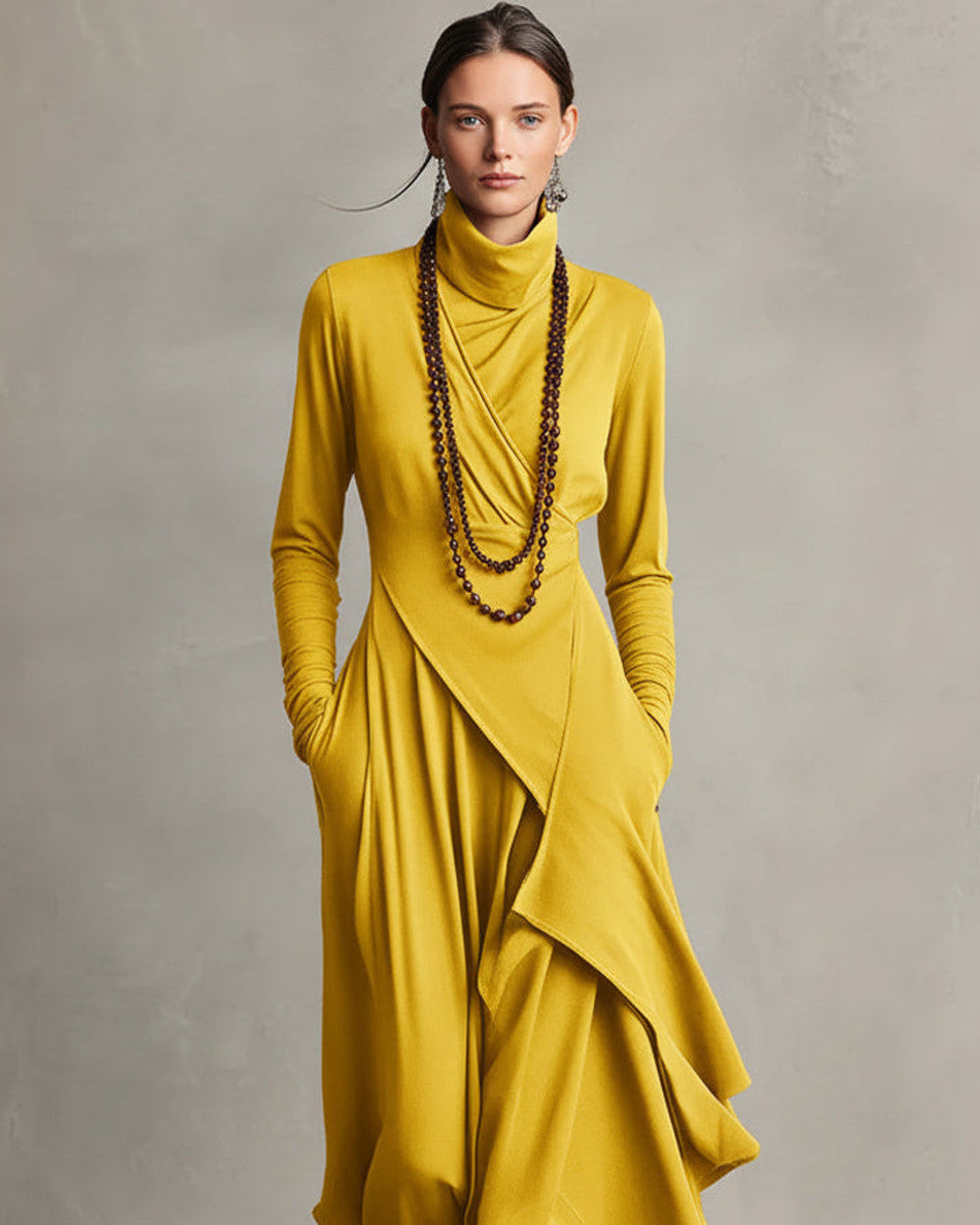 Lena Langes Asymmetrisches Rollkragen Kleid