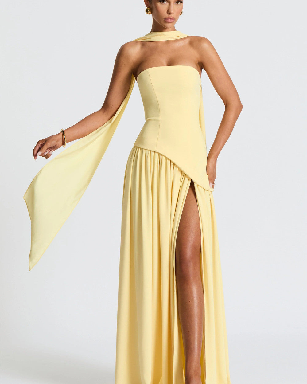 Alina Langes Korsett Abendkleid Schlitz