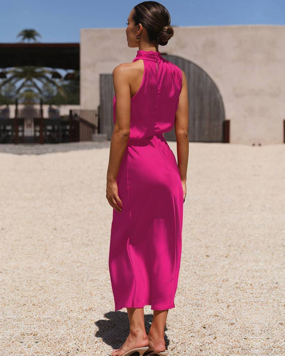 Lena Langes Abendkleid Neckholder Satin