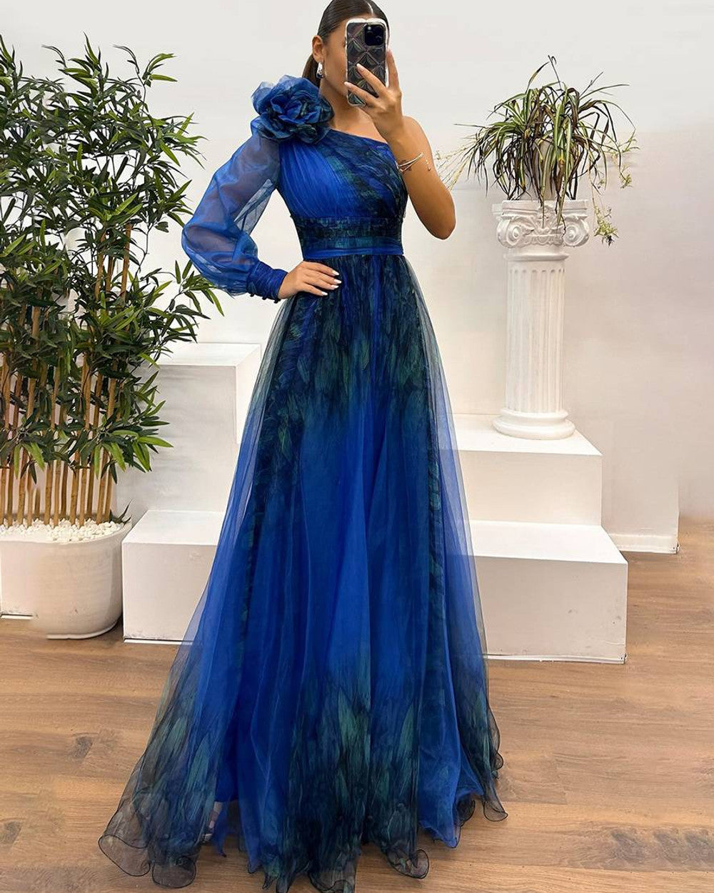 Lena Langes Abendkleid Blumenmuster Tüll