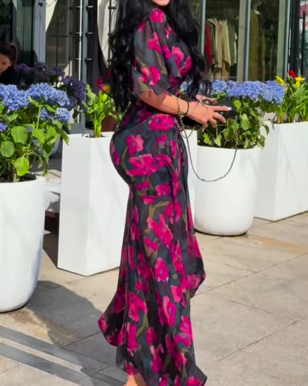 Lena Trompetenärmel Kleid mit V-Ausschnitt