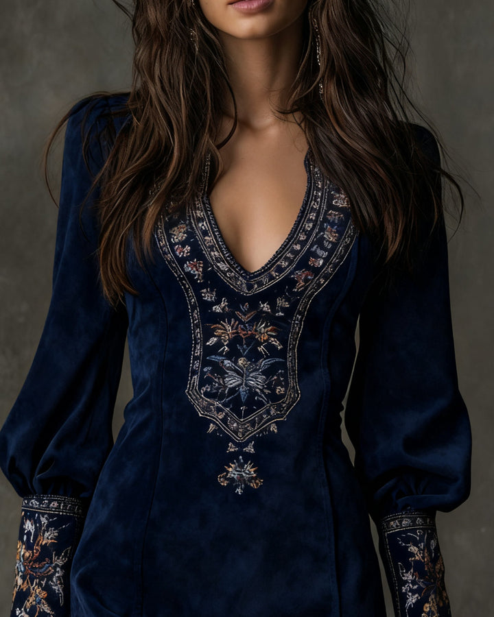 Emma Braunes Wildleder Minikleid